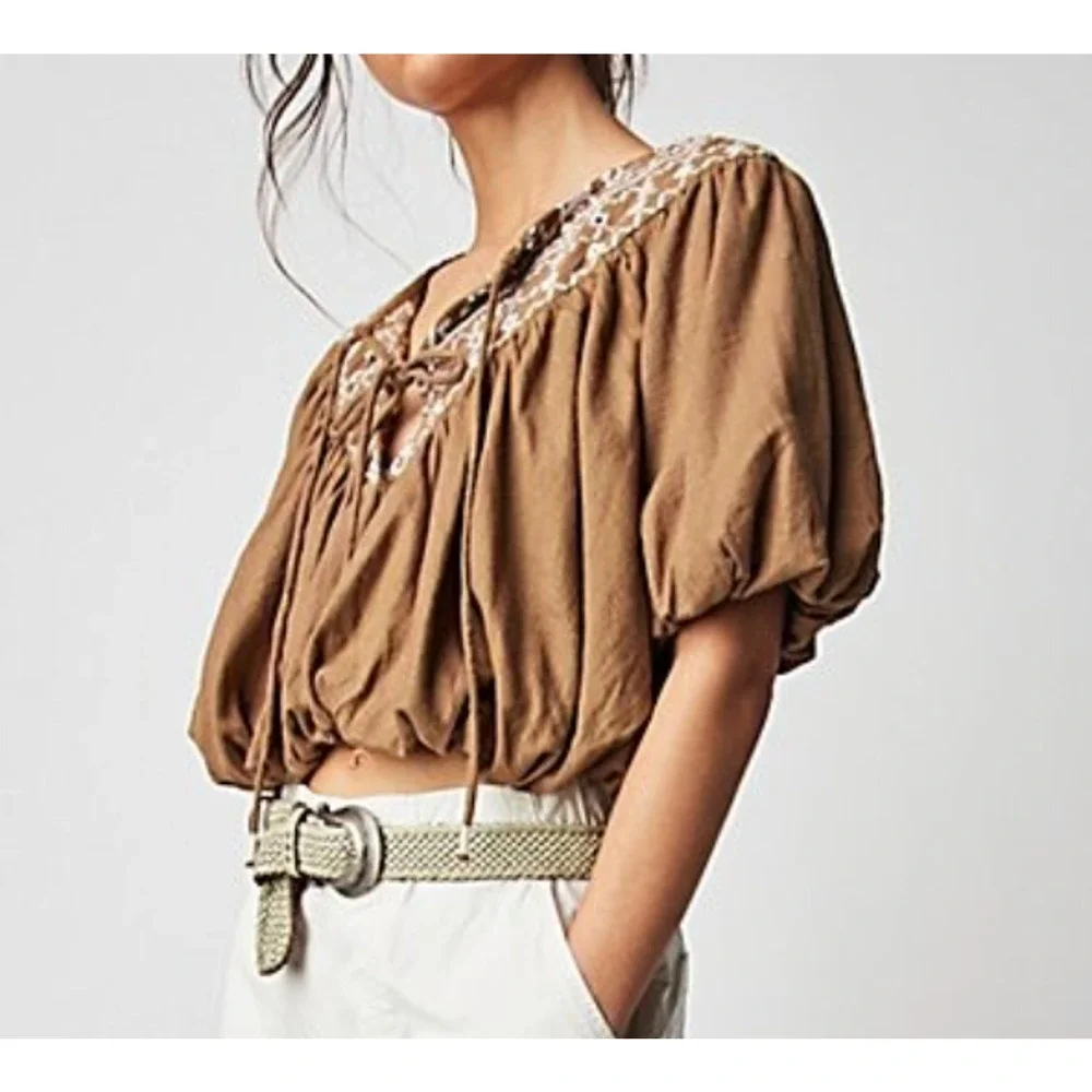 NEW FREE PEOPLE TAN WHITE JONI EMBROIDERED CROPPED SHIRT TOP SZ XL